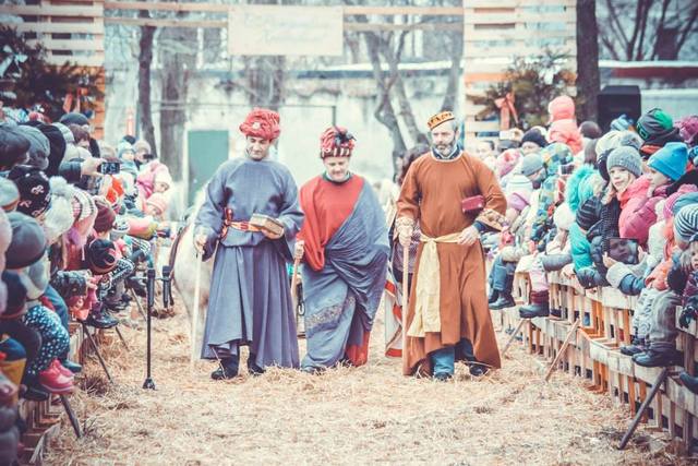 10906255_932497153426954_3988255660933715114_n